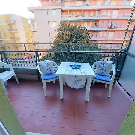 Tutto Intorno. Mare, Parcheggio Privato, Negozi. * Pietra Ligure