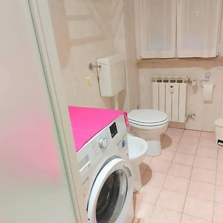 Tutto Intorno Mare Parcheggio Privato Negozi