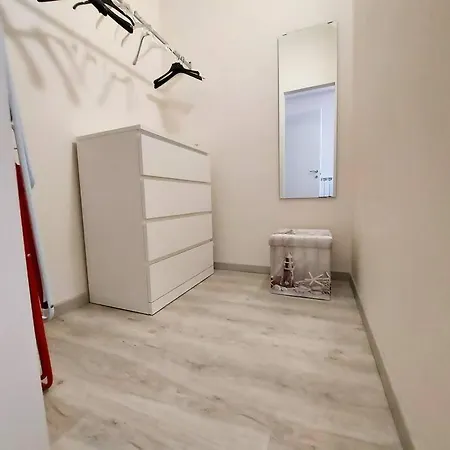 Apartment Tutto Intorno. Mare, Parcheggio Privato, Negozi. Pietra Ligure