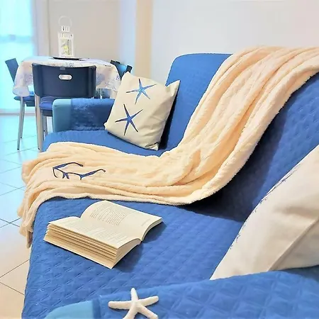 Tutto Intorno Mare Parcheggio Privato Negozi