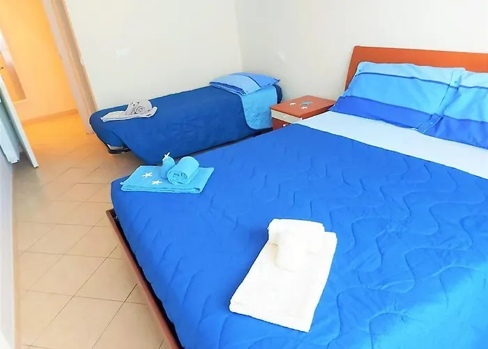Lägenhet Tutto Intorno. Mare, Parcheggio Privato, Negozi. Pietra Ligure