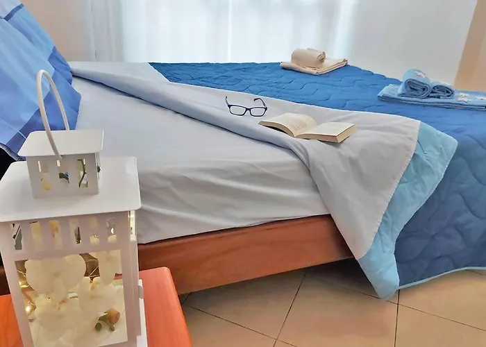 Lägenhet Tutto Intorno. Mare, Parcheggio Privato, Negozi. Pietra Ligure