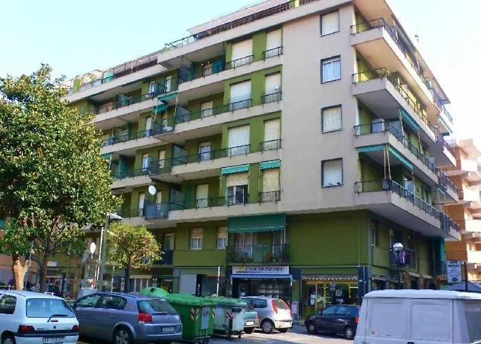 Tutto Intorno. Mare, Parcheggio Privato, Negozi. Lägenhet Pietra Ligure