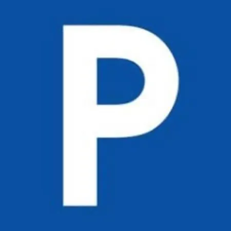 Tutto Intorno. Mare, Parcheggio Privato, Negozi. * Pietra Ligure