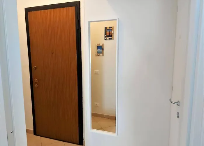 Tutto Intorno. Mare, Parcheggio Privato, Negozi. Apartmán Pietra Ligure