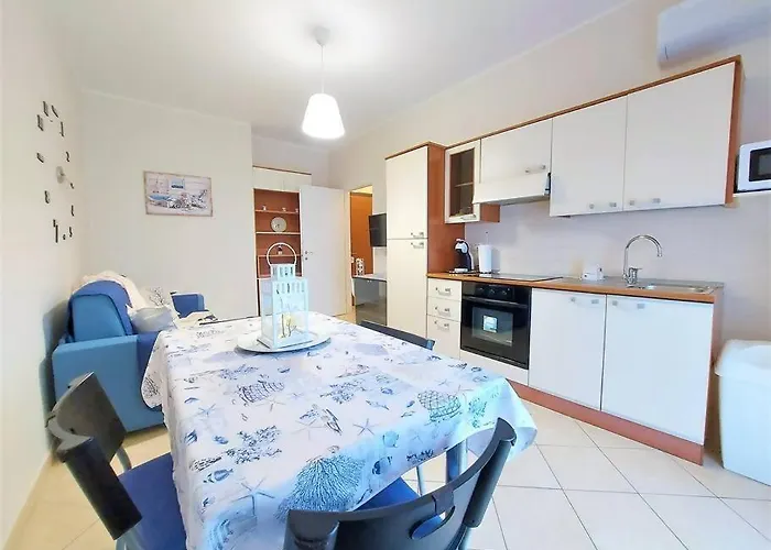 Apartmán Tutto Intorno. Mare, Parcheggio Privato, Negozi. *